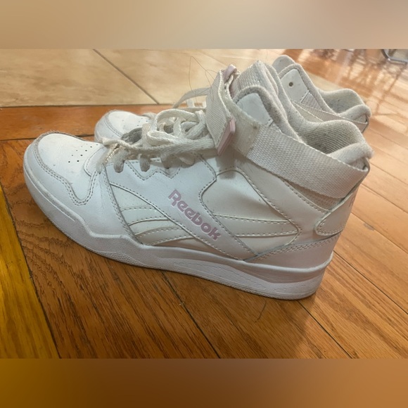 Rebook - Picture 4 of 5